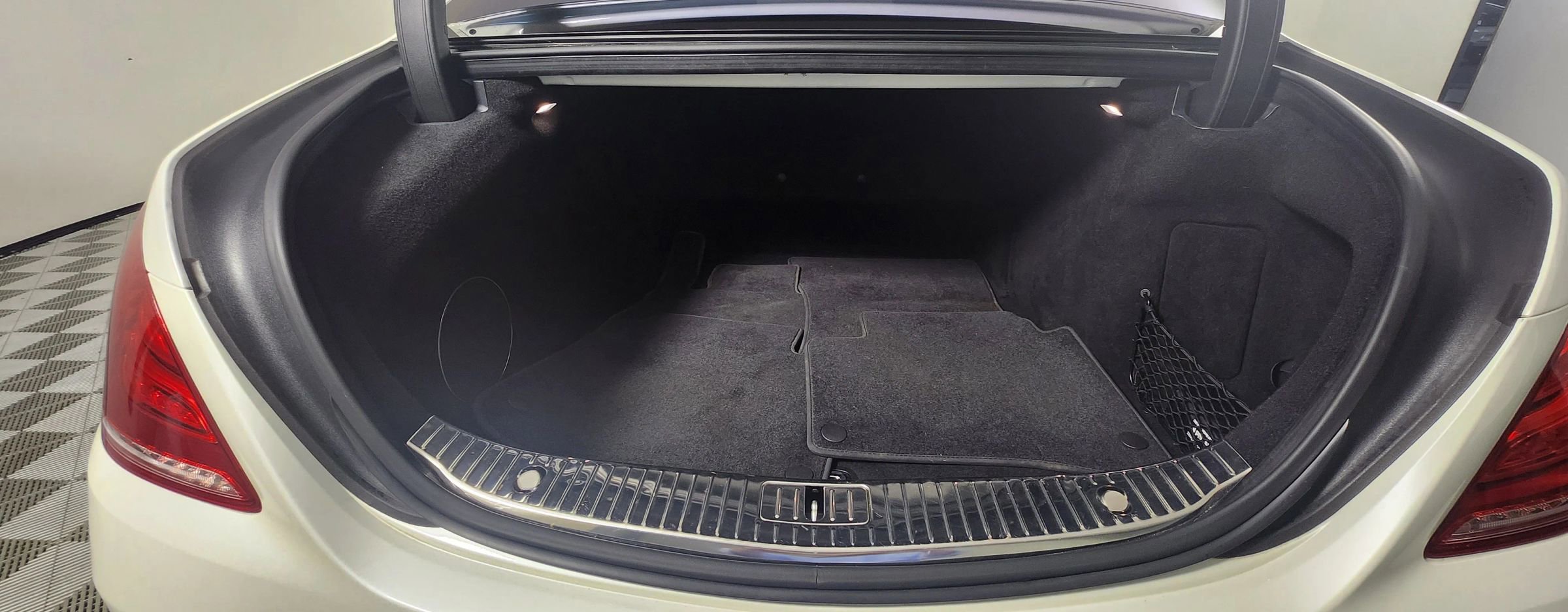 Used 2016 Mercedes-Benz S 600 S 600 Sedan 4D image 21