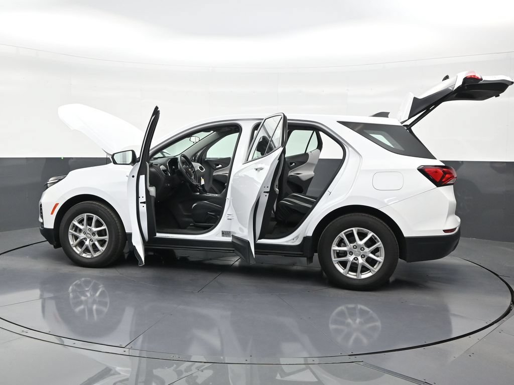 Used 2024 Chevrolet Equinox LS FWD image 30