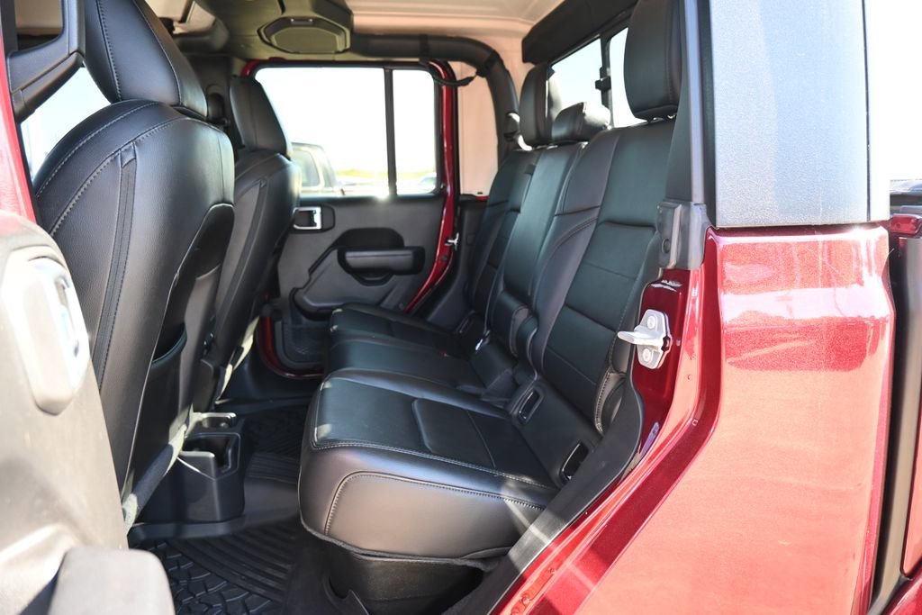 Used 2021 Jeep Gladiator Sport image 18