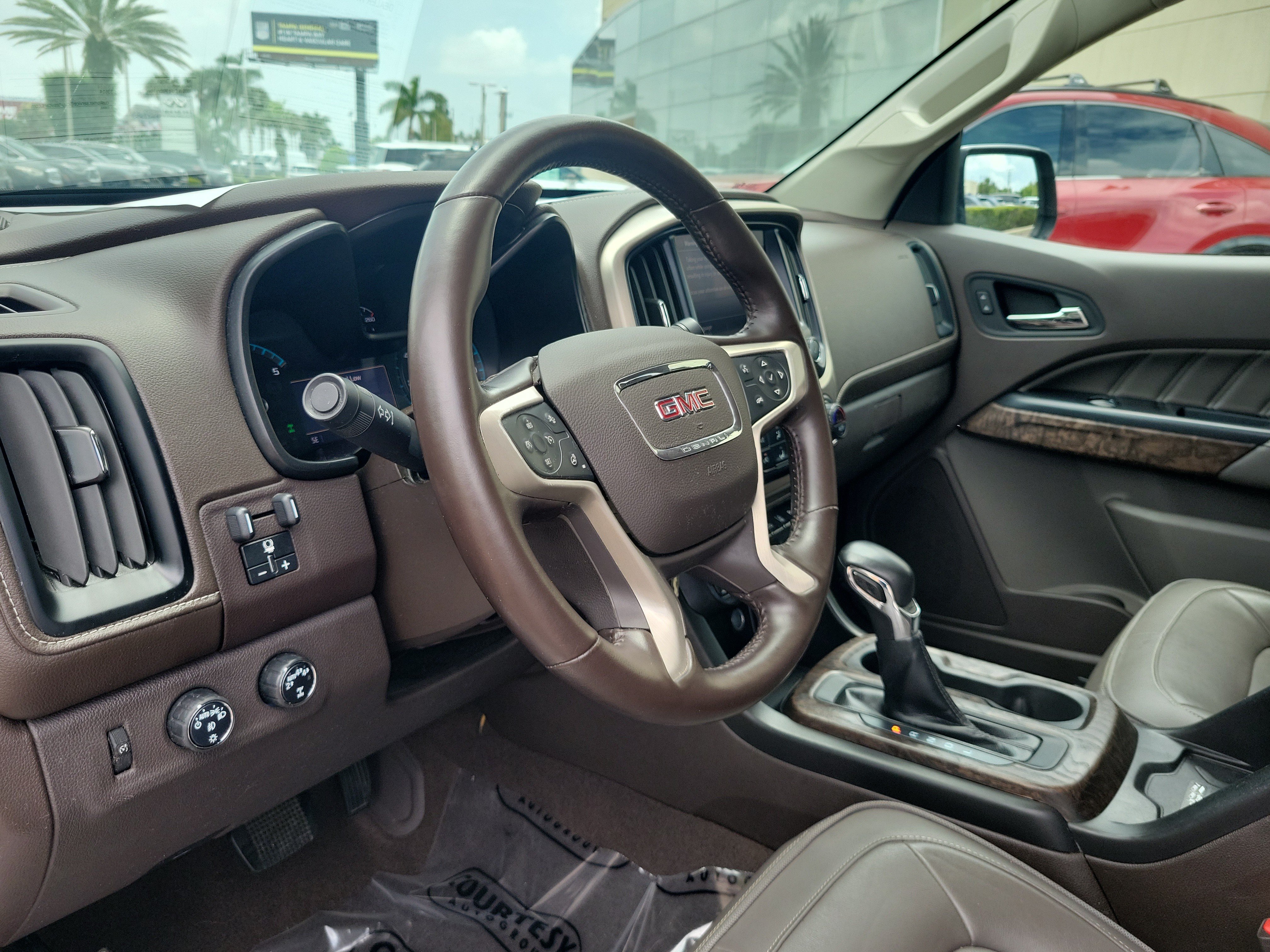 Used 2022 GMC Canyon Denali AWD/4WD image 30