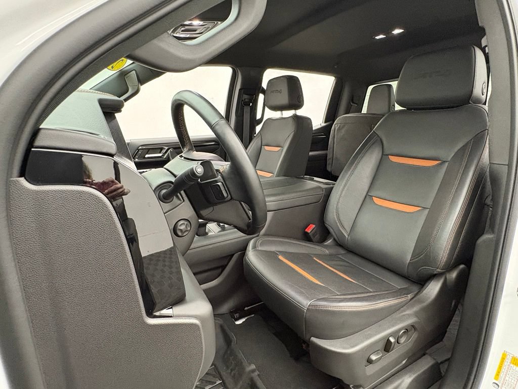 Used 2024 GMC Sierra 1500 AT4 w/ AT4 Premium Package AWD/4WD image 18