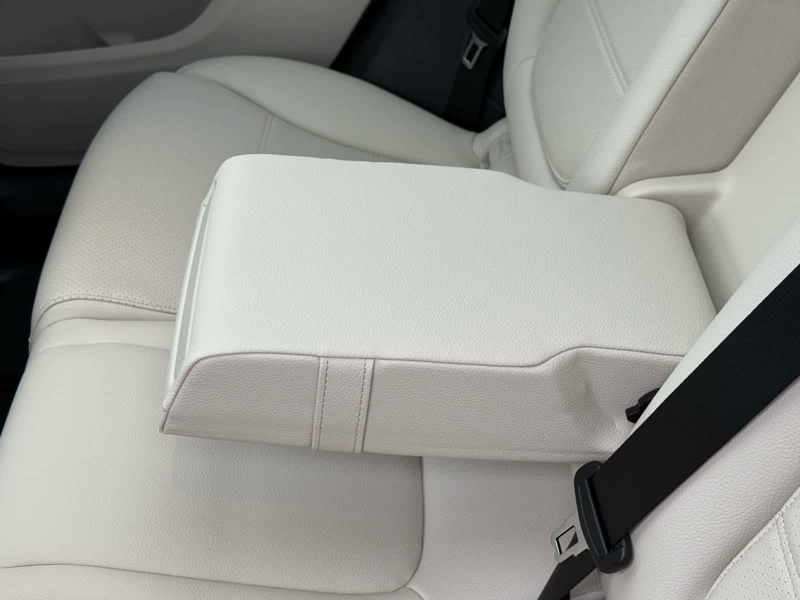 New 2026 Mercedes-Benz GLC 300 GLC 300 image 34