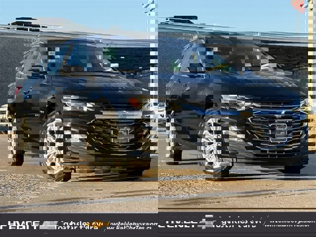 Certified 2025 Chevrolet Malibu LT image 2