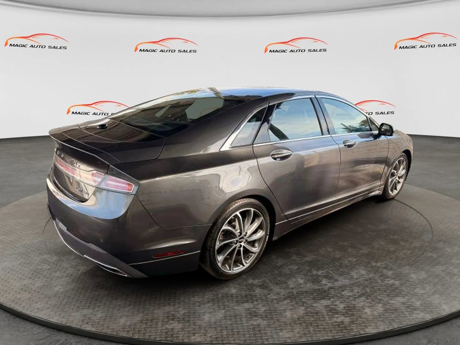 Used 2019 Lincoln MKZ Reserve w/ Reserve Plus Package AWD/4WD image 11