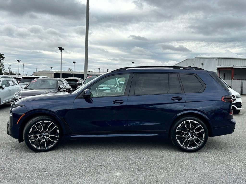 Used 2024 BMW X7 xDrive40i w/ Executive Package image 32