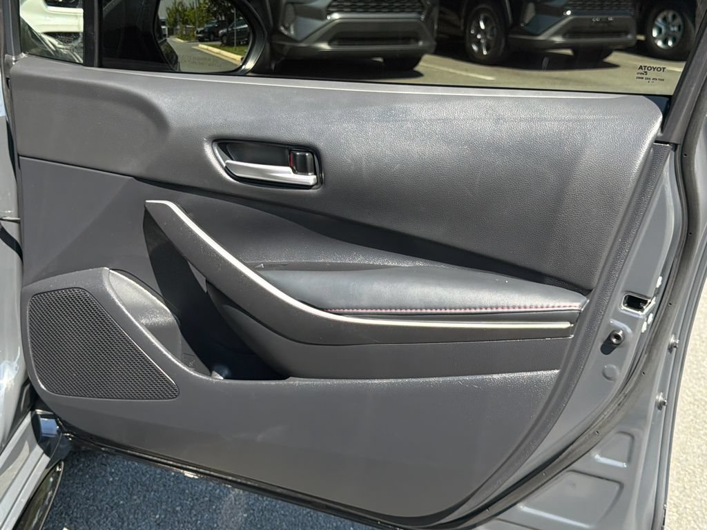 Used 2025 Toyota Corolla SE FWD image 11
