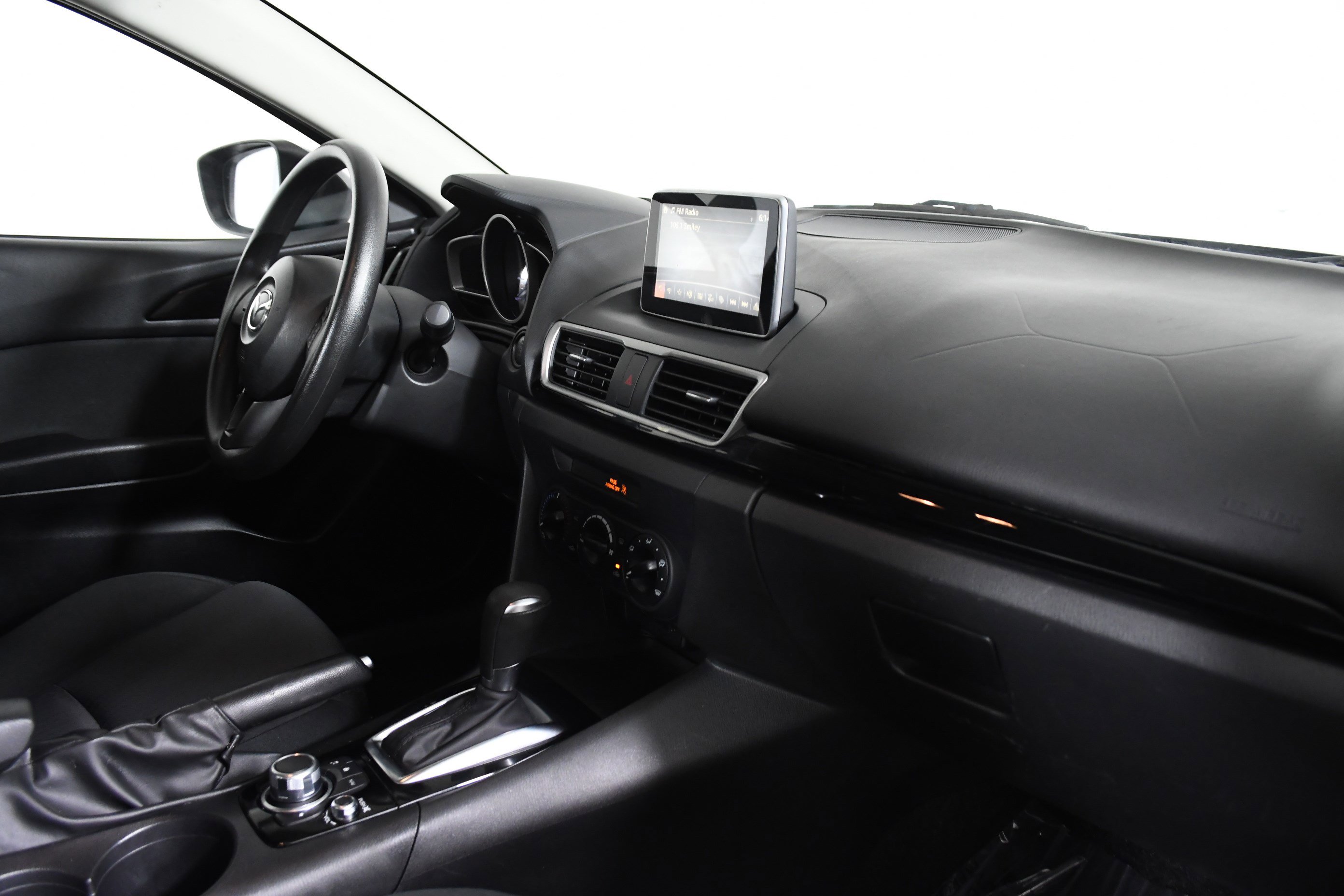 Used 2016 MAZDA MAZDA3 i Sport image 27