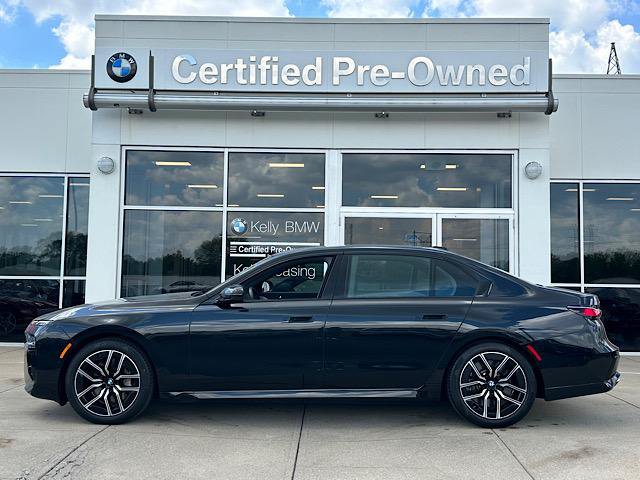 Used 2023 BMW 760i xDrive AWD/4WD image 5