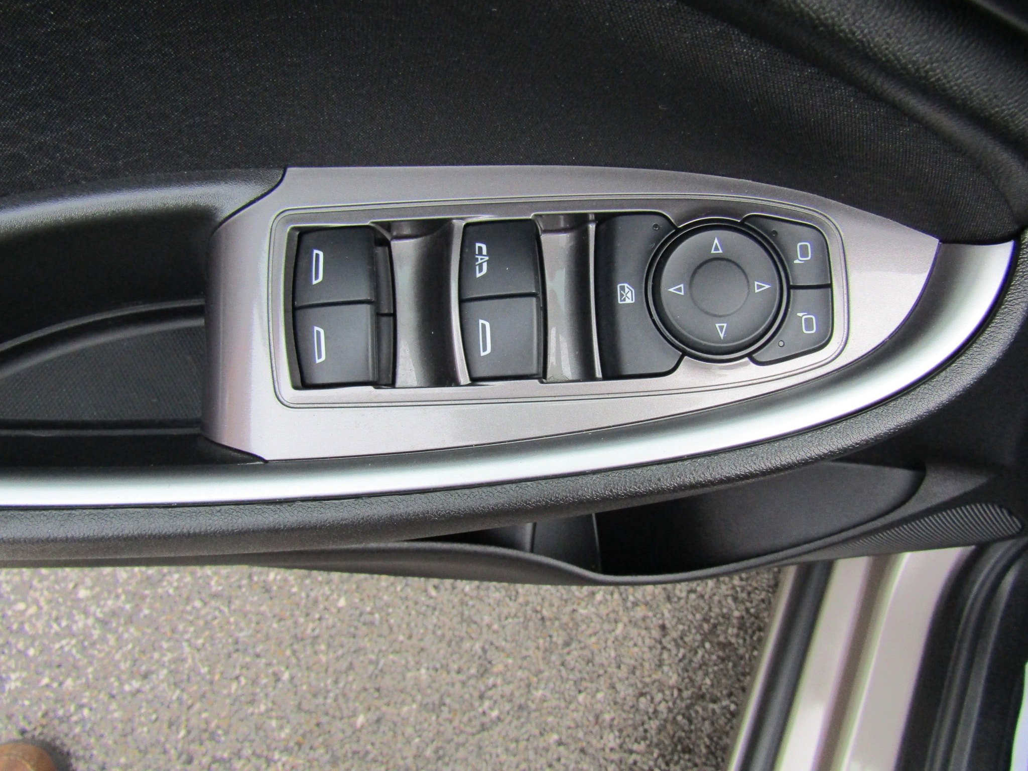 Used 2024 Chevrolet Malibu LT FWD image 18