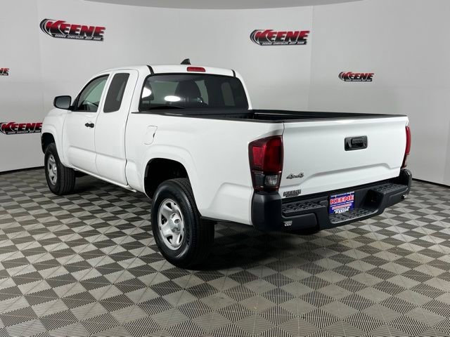 Used 2022 Toyota Tacoma SR AWD/4WD image 6