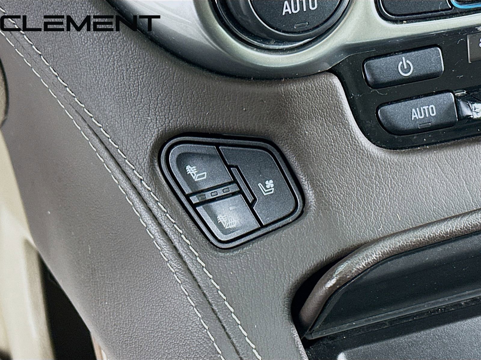 Used 2020 Chevrolet Suburban Premier image 23