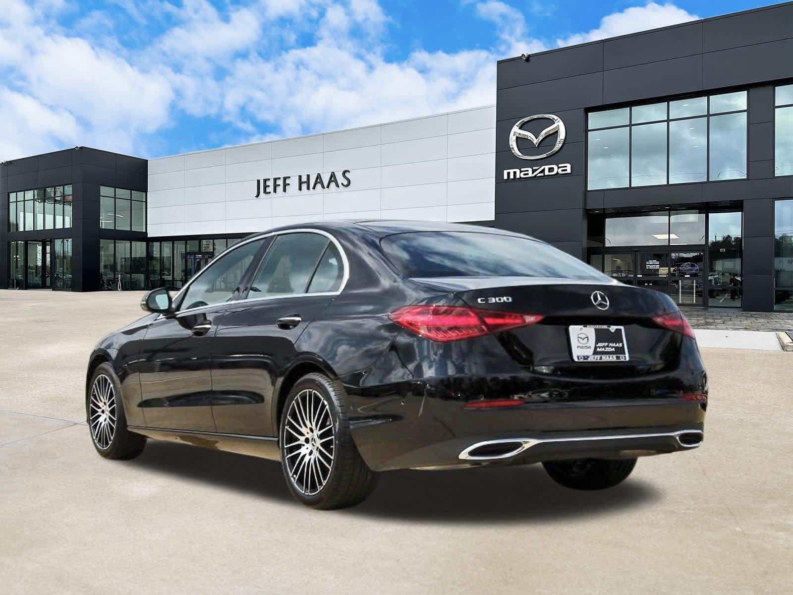 Used 2024 Mercedes-Benz C 300 Sedan image 2