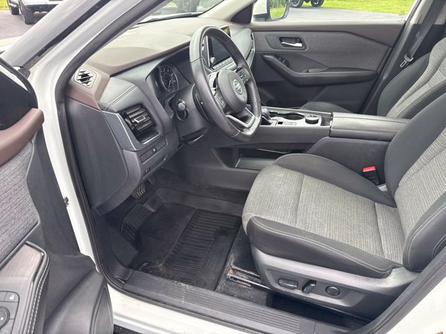Used 2021 Nissan Rogue SV AWD/4WD image 9