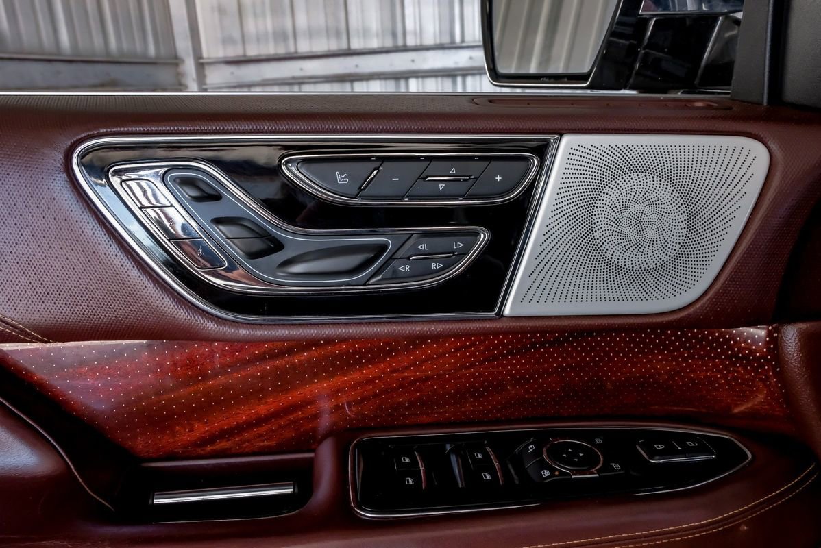 Used 2018 Lincoln Navigator Black Label image 46