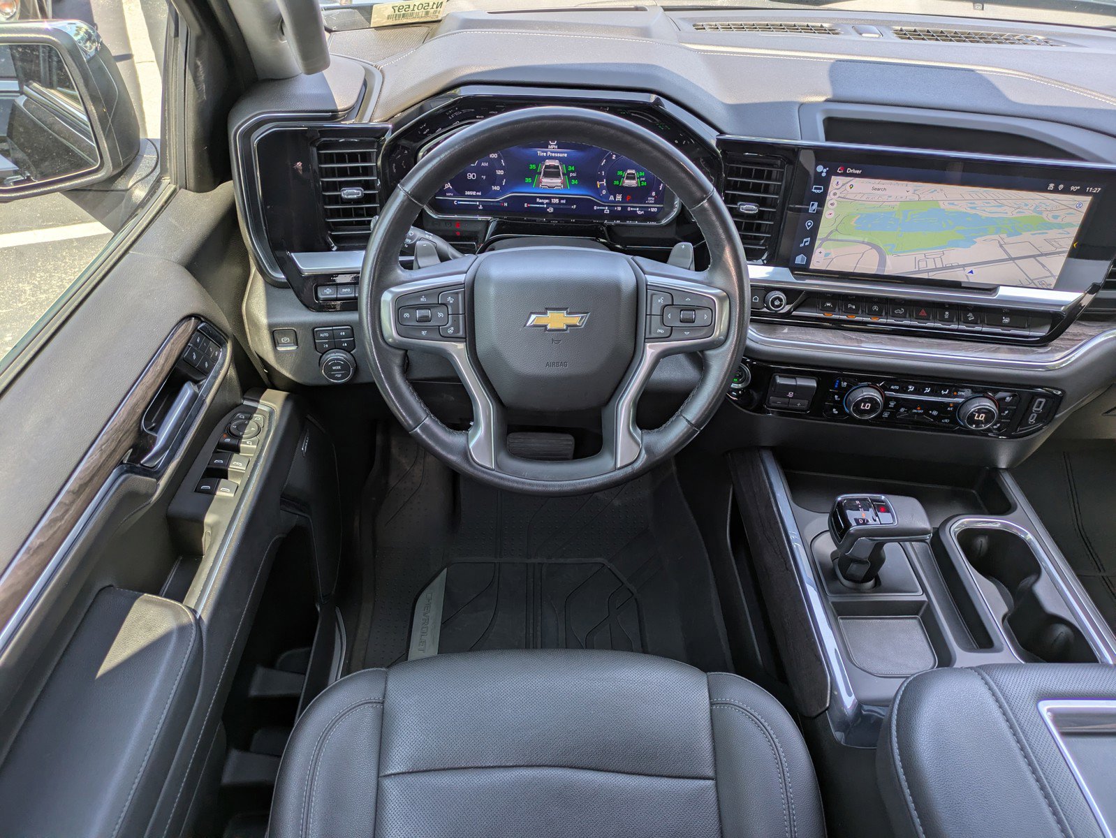 Used 2022 Chevrolet Silverado 1500 LTZ w/ Technology Package AWD/4WD image 13