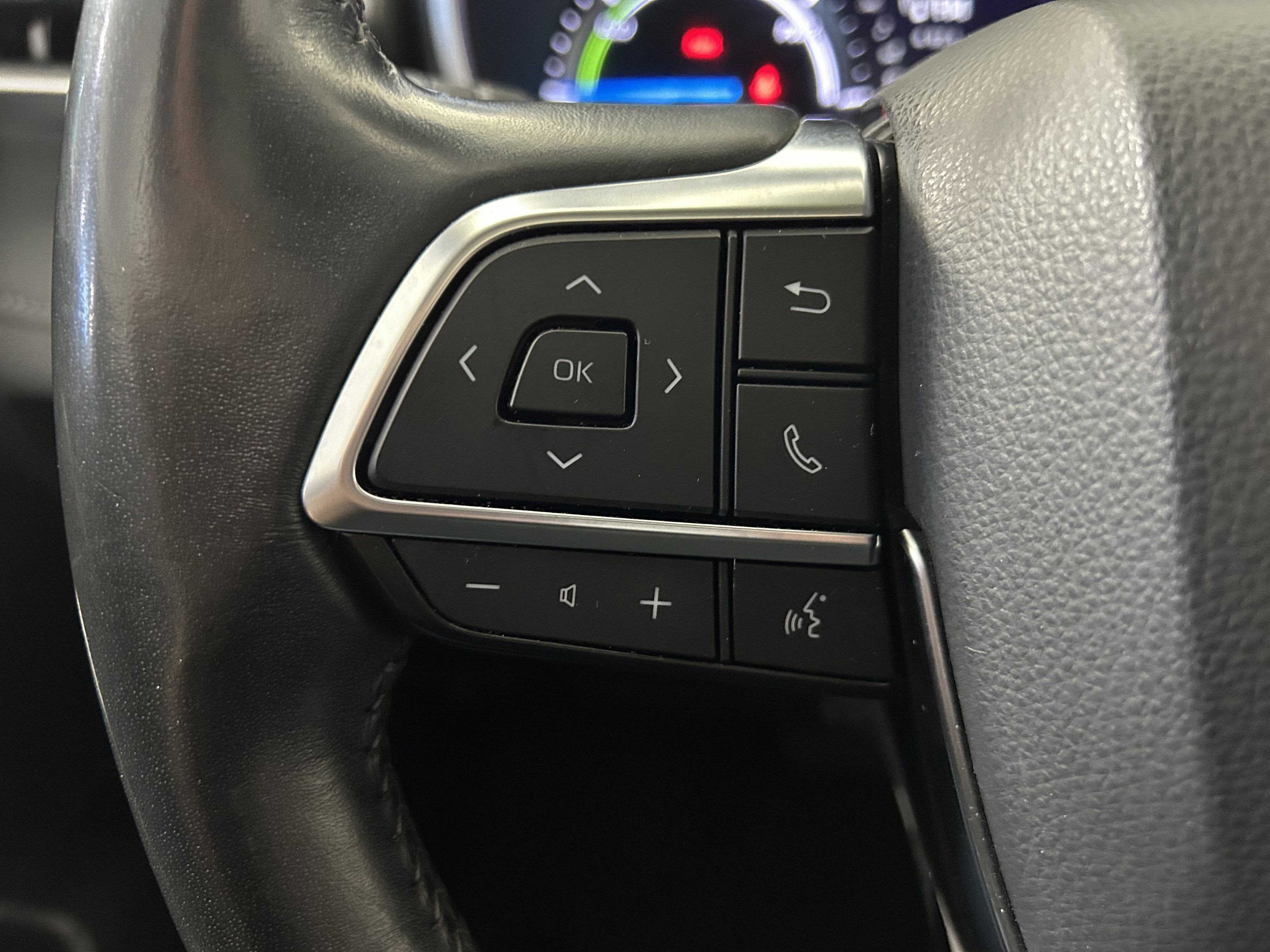 Used 2021 Toyota Highlander XLE image 24