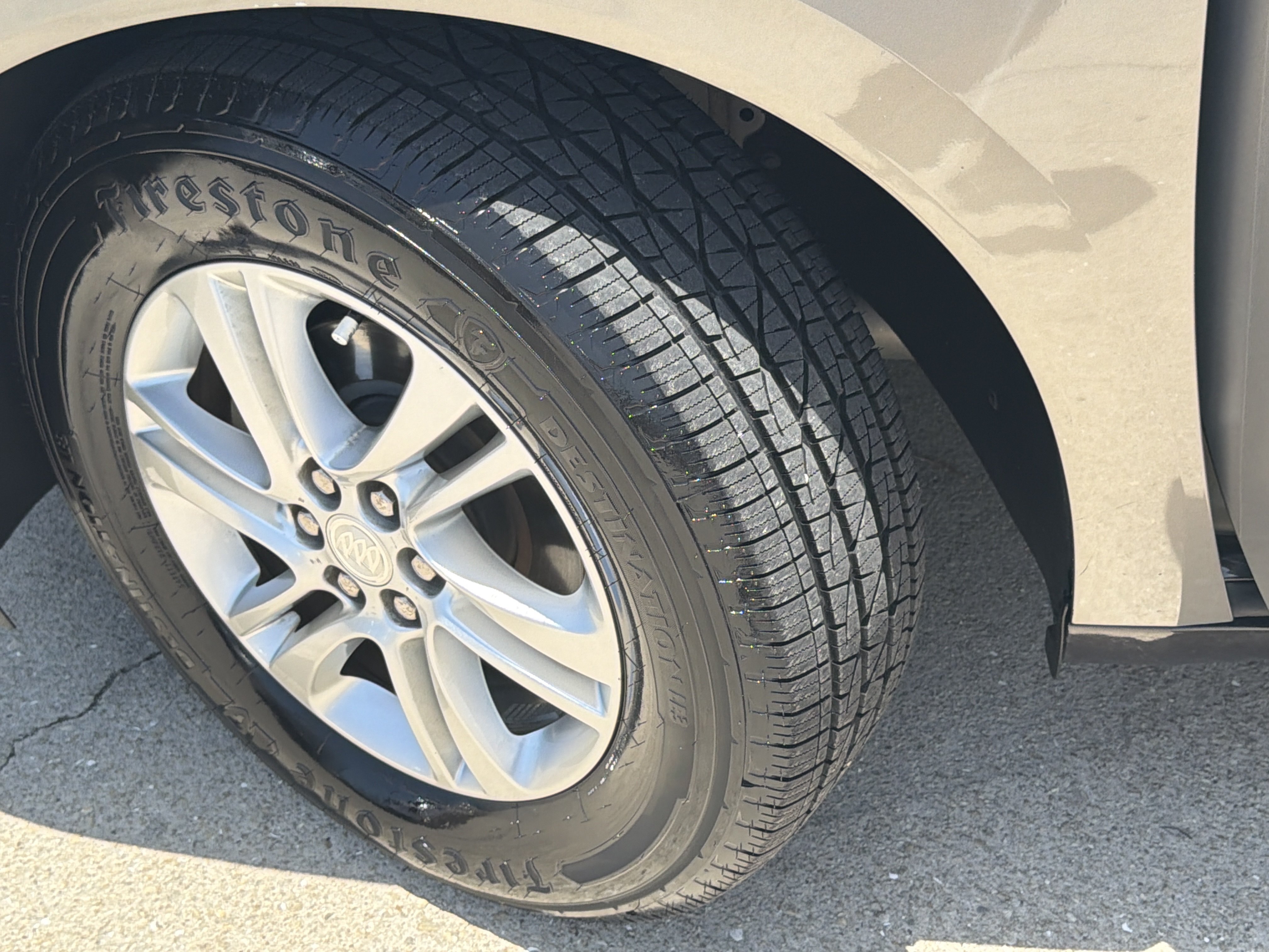 Used 2018 Buick Enclave Essence FWD image 37