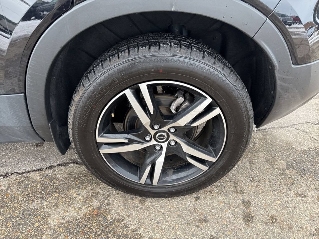 Used 2024 Volvo XC40 B5 Core AWD/4WD image 17