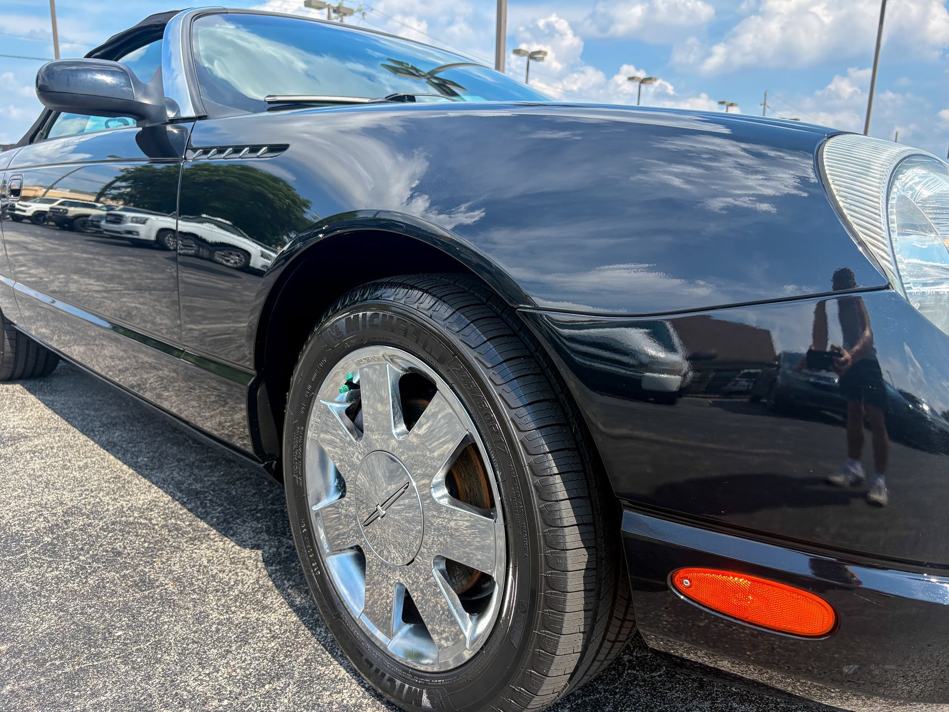 Used 2002 Ford Thunderbird RWD image 18