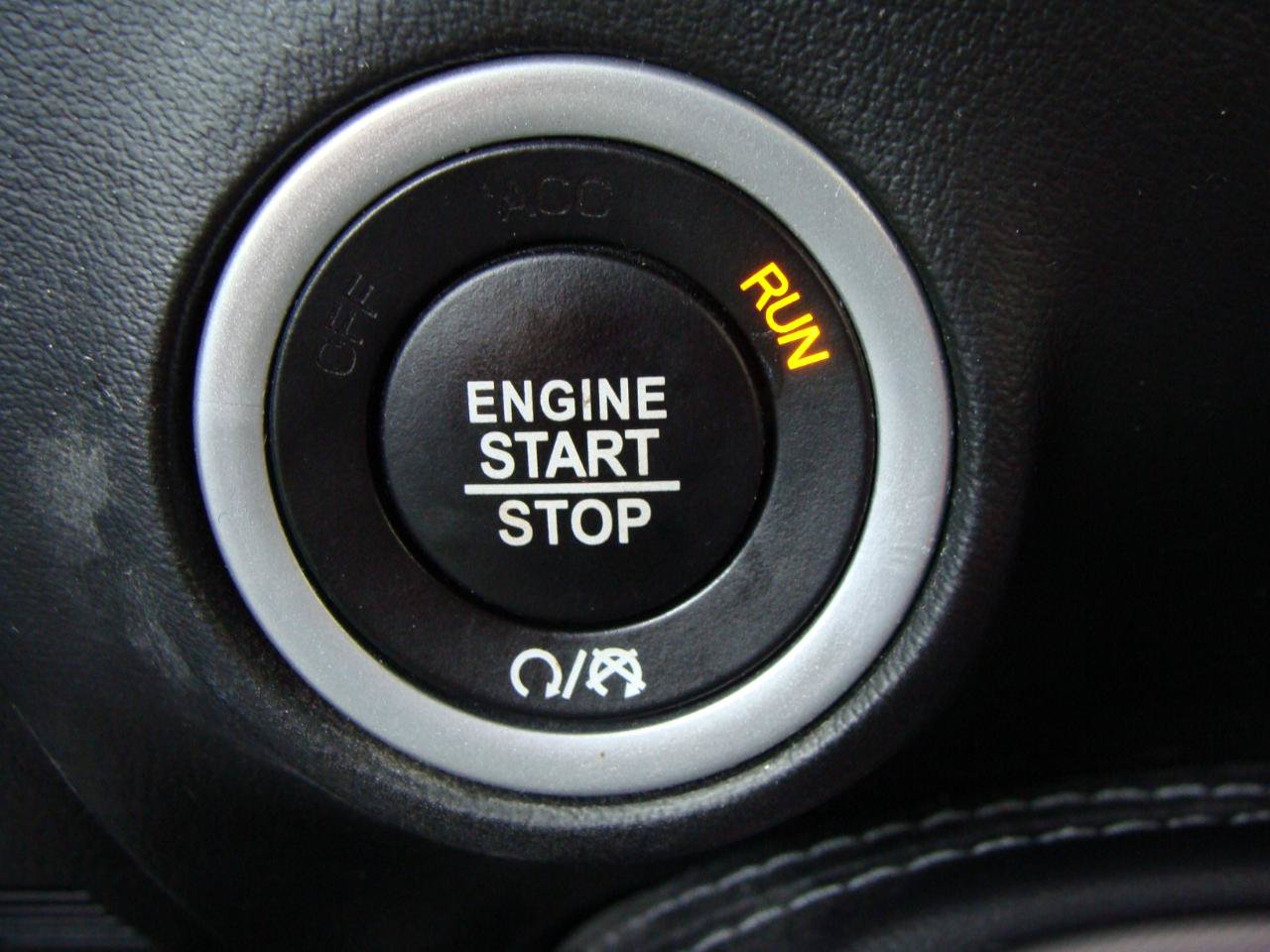 Used 2023 Dodge Challenger SXT w/ Plus Package RWD image 18