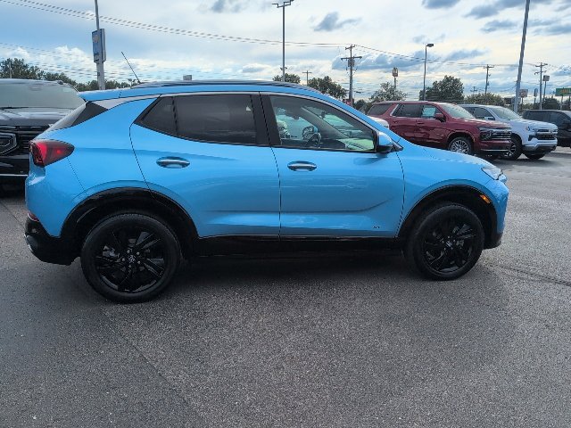 Used 2025 Buick Encore GX Sport Touring AWD/4WD image 10