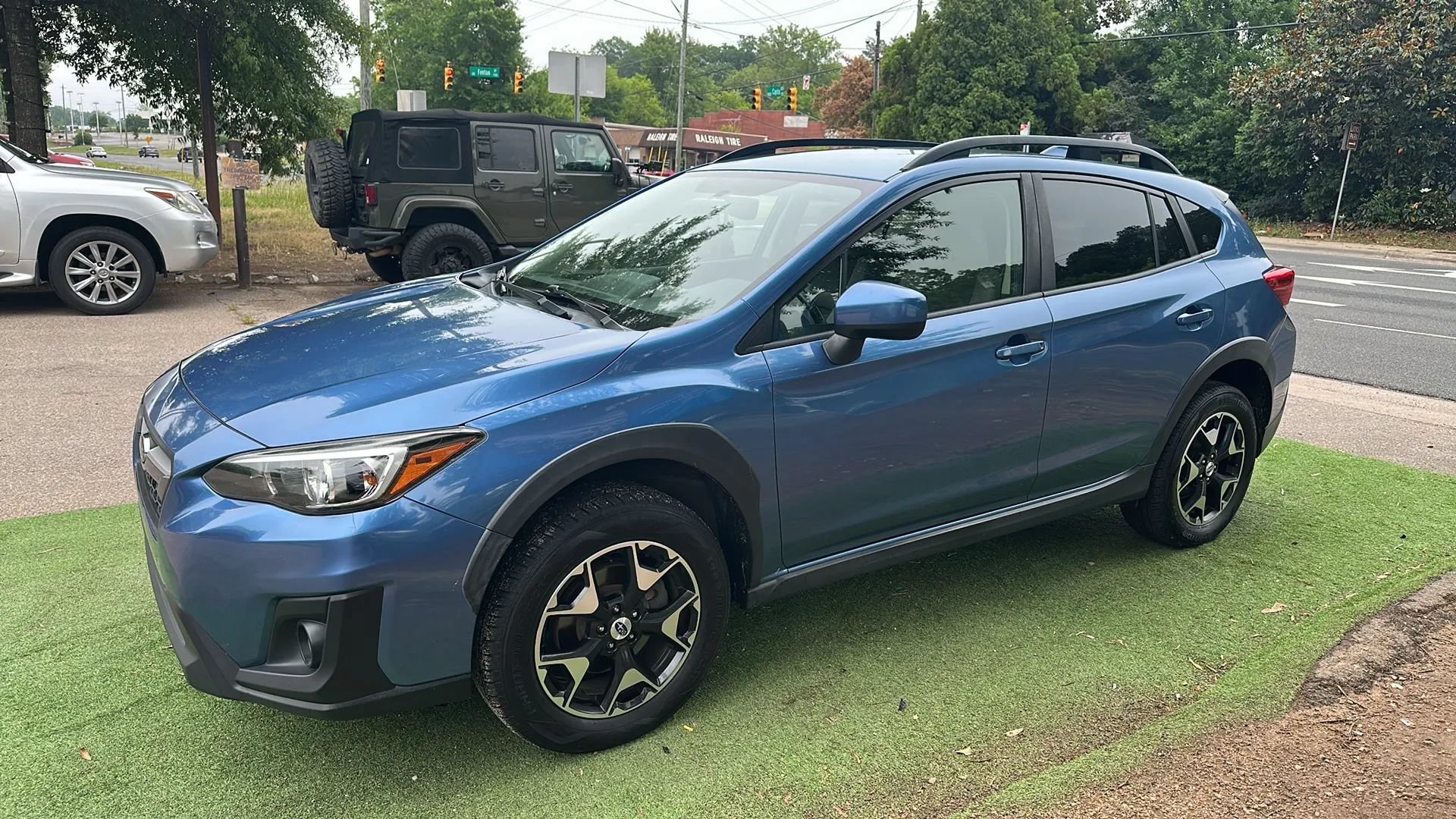 Used 2018 Subaru Crosstrek 2.0i Premium AWD/4WD image 4