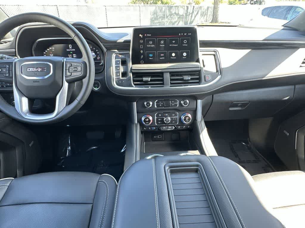 Used 2024 GMC Yukon SLT w/ SLT Luxury Package RWD image 24