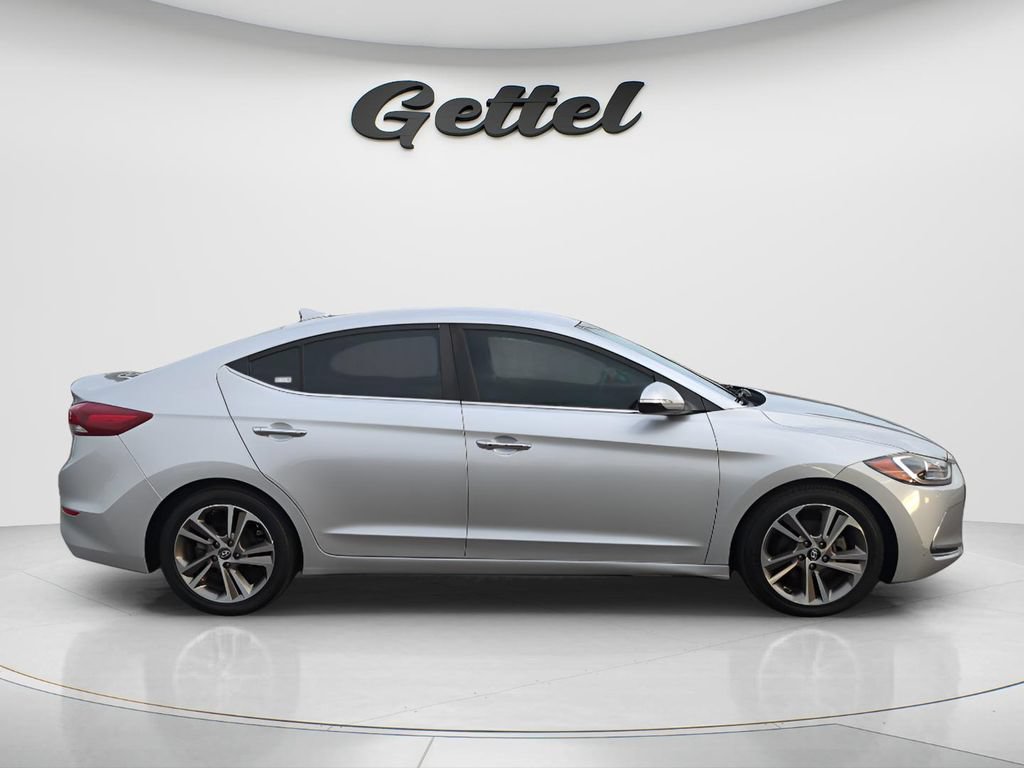 Used 2017 Hyundai Elantra Limited FWD image 4