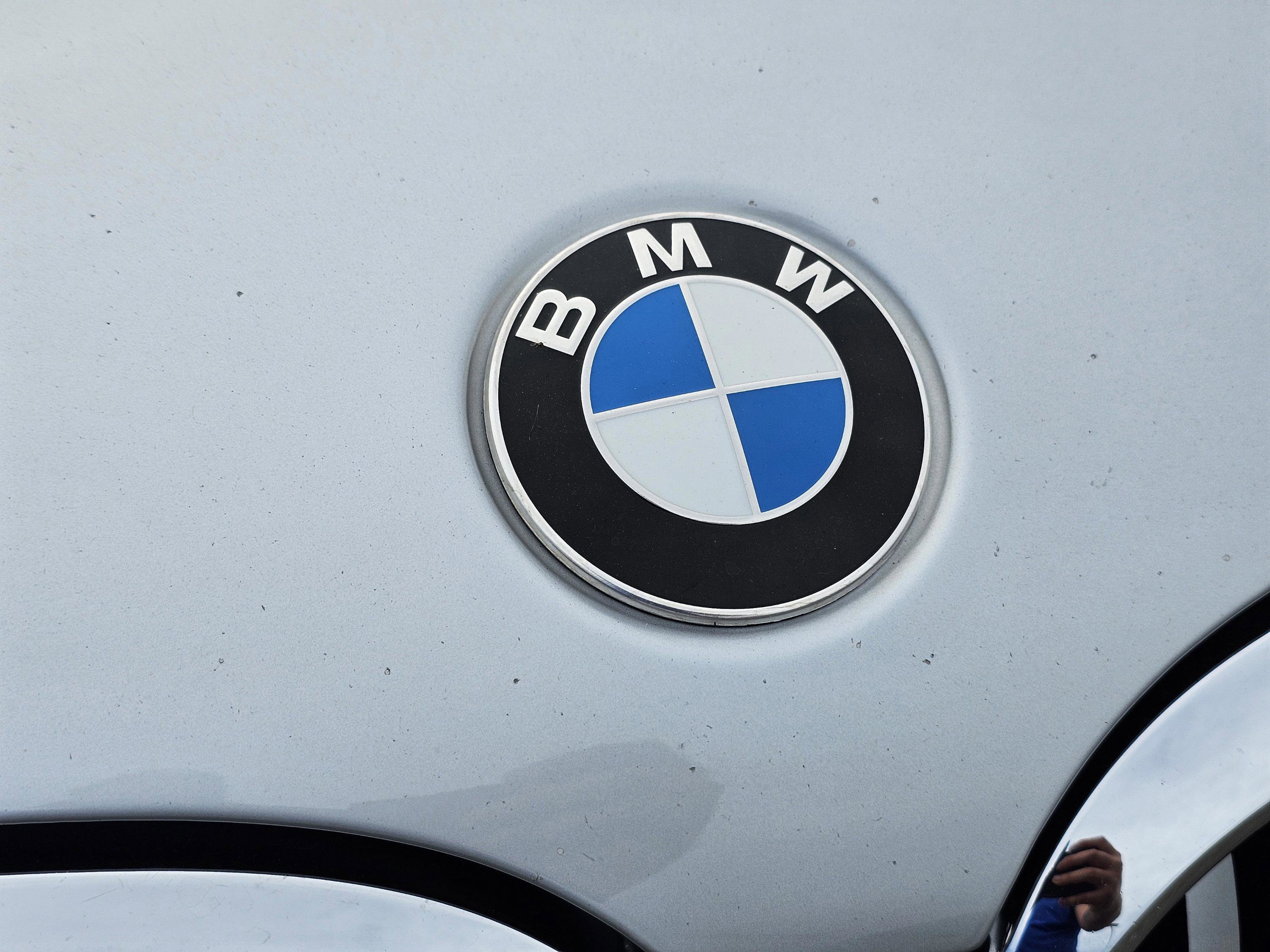 Used 2020 BMW X3 xDrive30i w/ Premium Package image 3