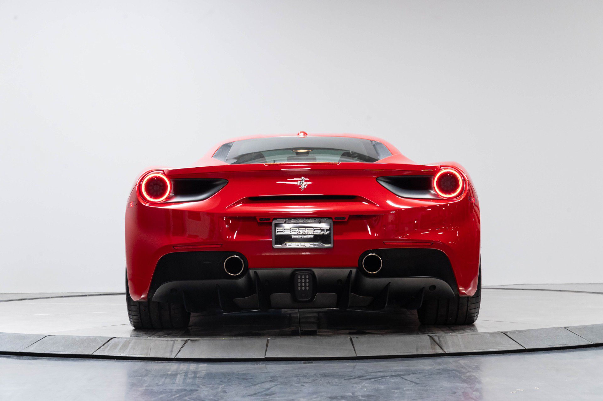 Used 2018 Ferrari 488 GTB RWD image 52