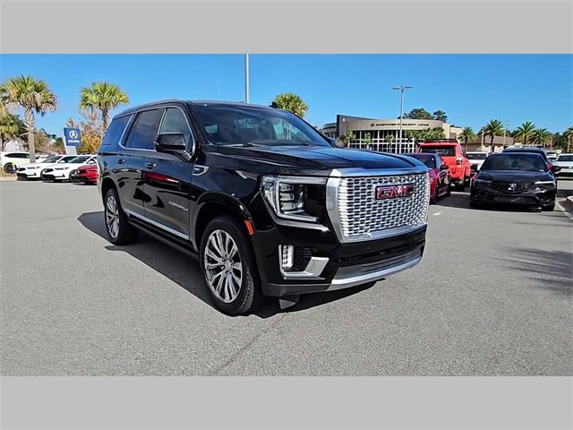 Used 2021 GMC Yukon Denali w/ Denali Premium Package image 34