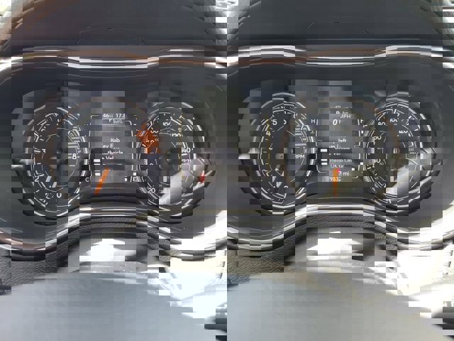 Certified 2019 Jeep Cherokee Latitude Plus image 31