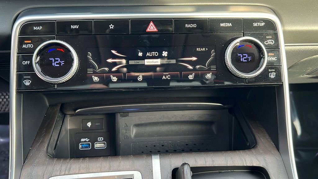 Used 2024 Genesis GV80 3.5T w/ Prestige Package image 33