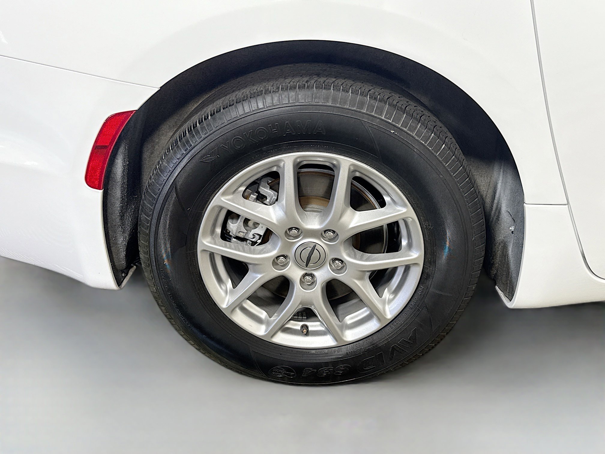 Used 2024 Chrysler Pacifica Touring-L FWD image 31