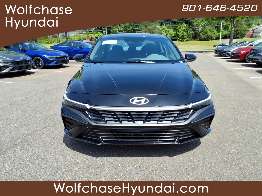 New 2026 Hyundai Elantra Sport FWD image 8