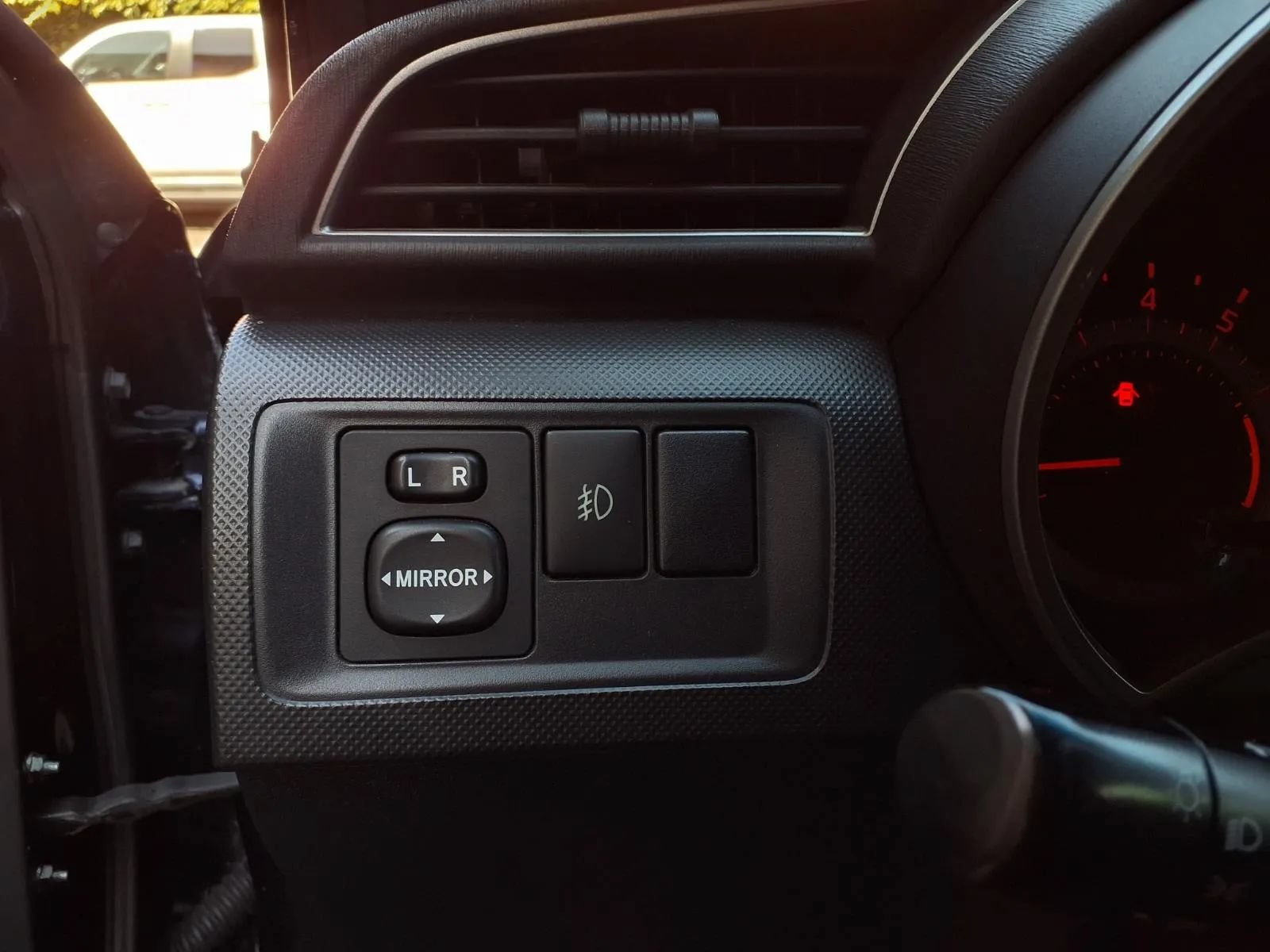 Used 2013 Scion tC FWD image 13