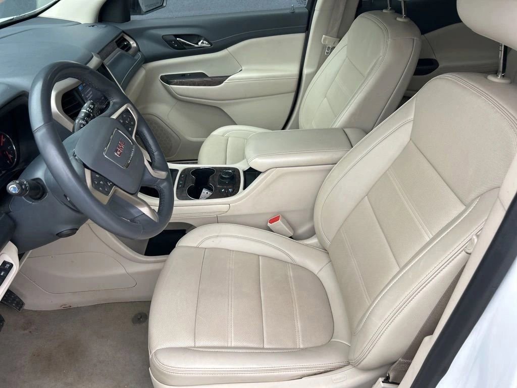 Used 2023 GMC Acadia Denali AWD/4WD image 10