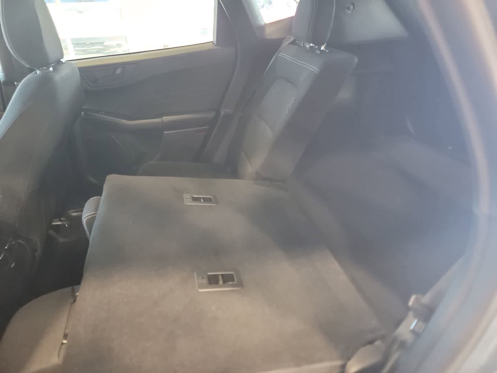 Used 2023 Ford Escape Active w/ Cold Weather Package FWD image 28