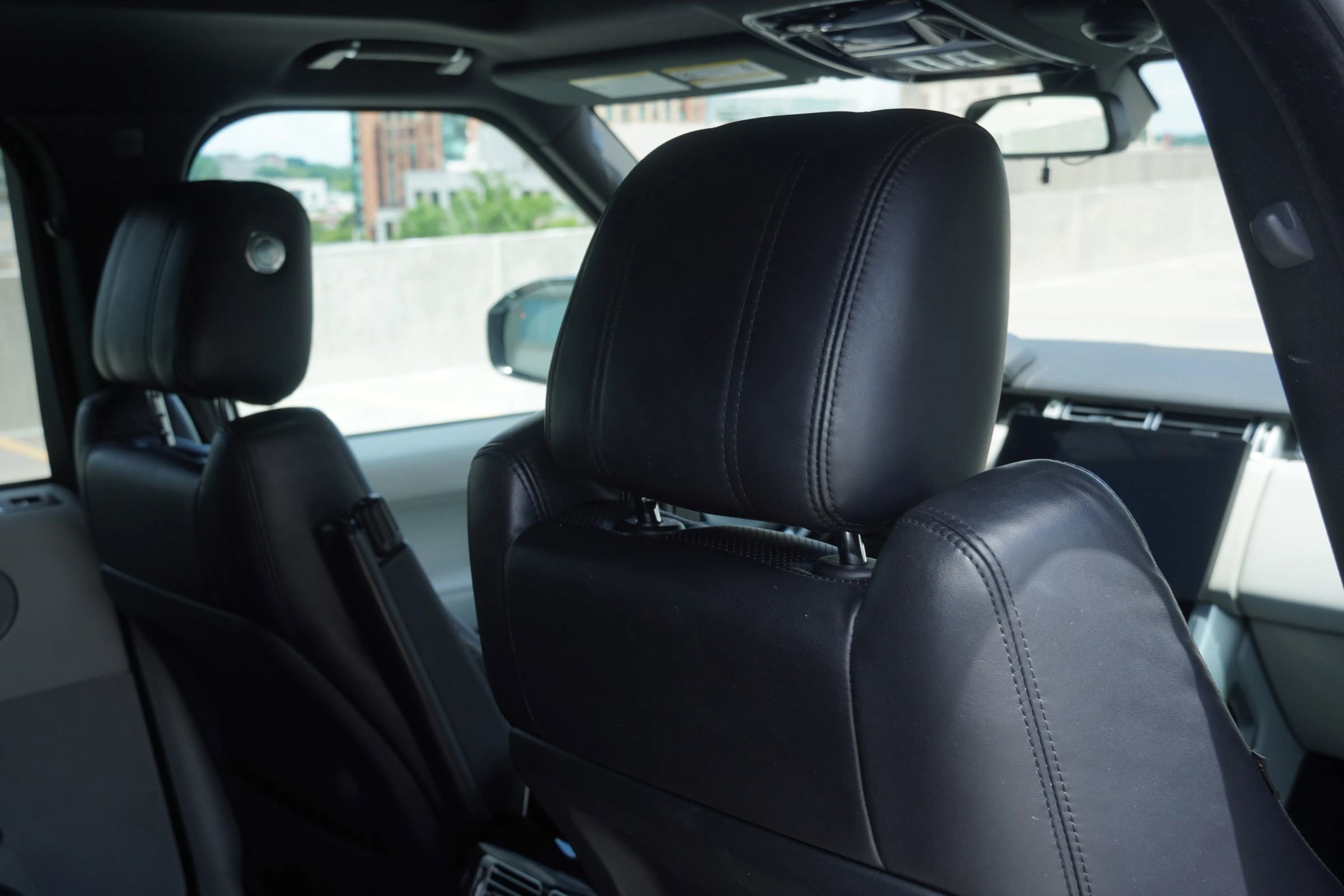 Used 2016 Land Rover Range Rover HSE image 37