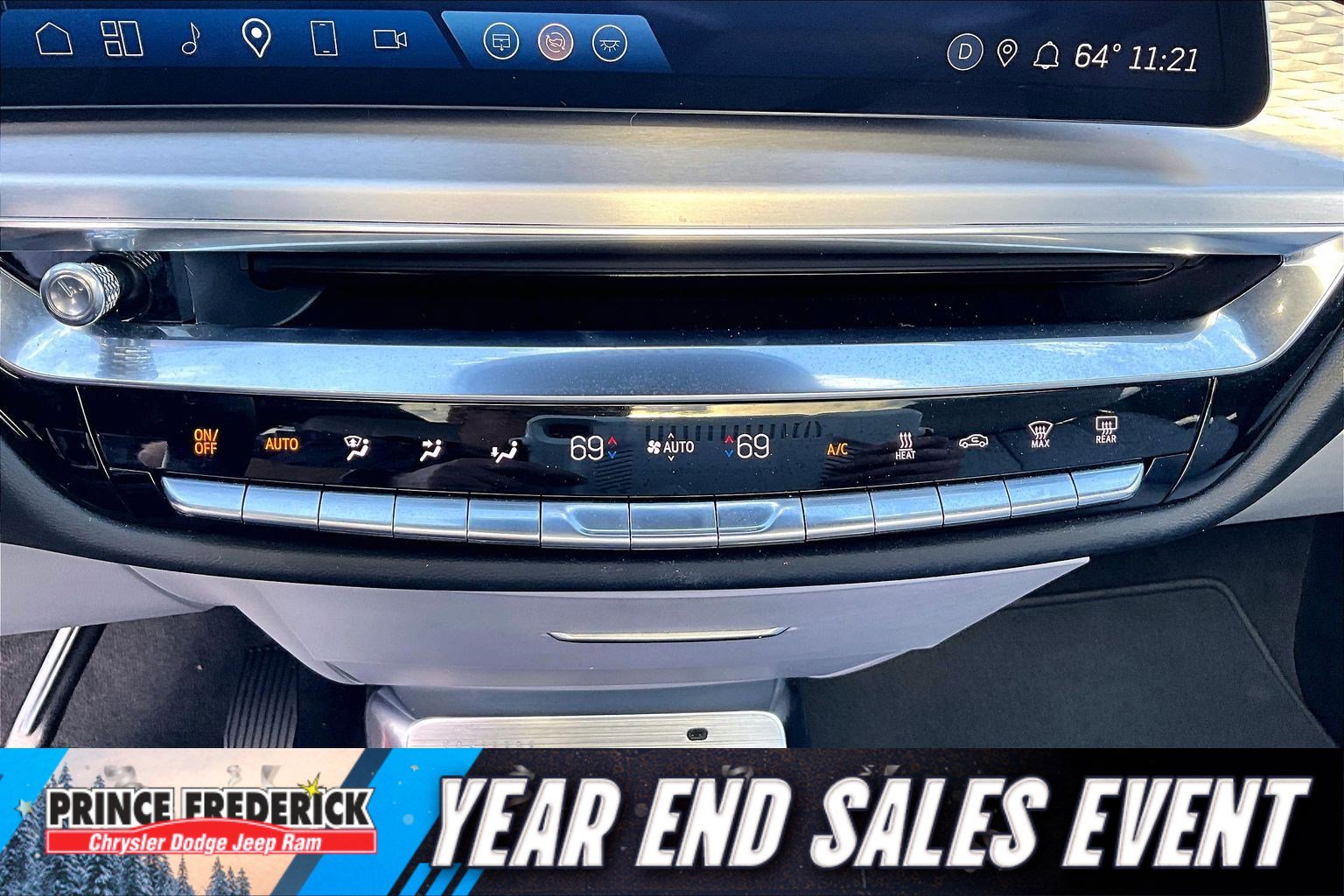 Used 2024 Cadillac Lyriq Sport image 29