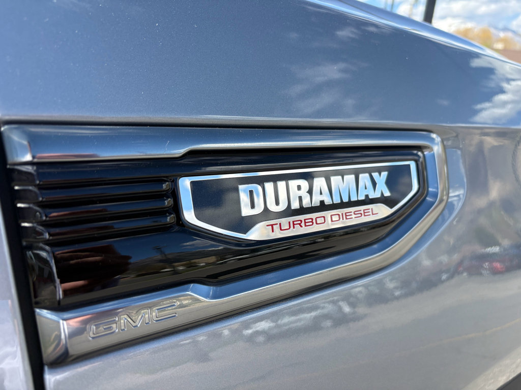 Used 2025 GMC Sierra 1500 AT4 w/ AT4 Premium Package image 5