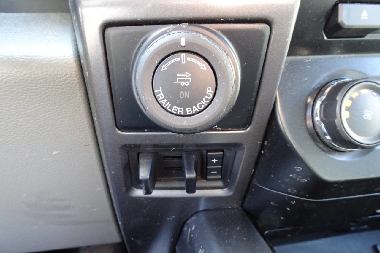 Used 2016 Ford F150 XLT w/ Equipment Group 302A Luxury AWD/4WD image 27