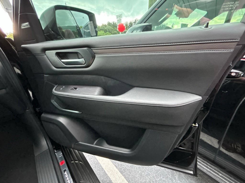 New 2026 Nissan Armada Platinum RWD image 42