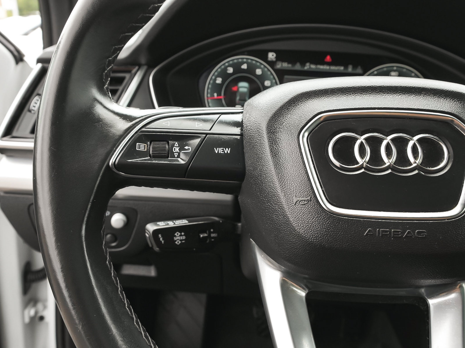 Used 2023 Audi Q5 2.0T Prestige w/ Prestige Package AWD/4WD image 19