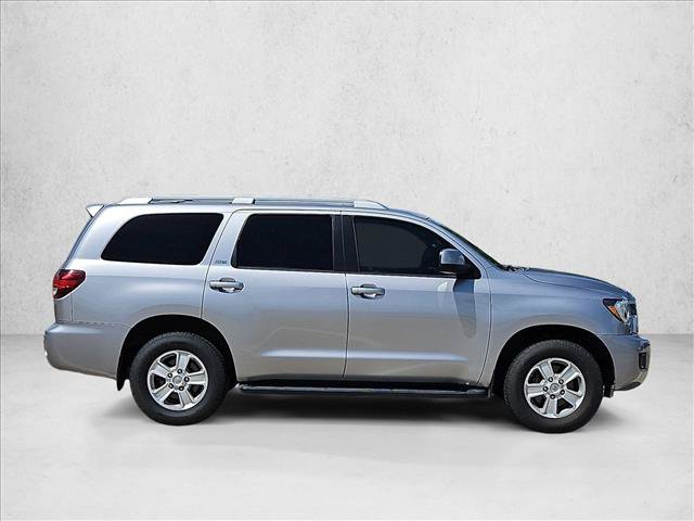 Used 2018 Toyota Sequoia SR5 RWD video 4