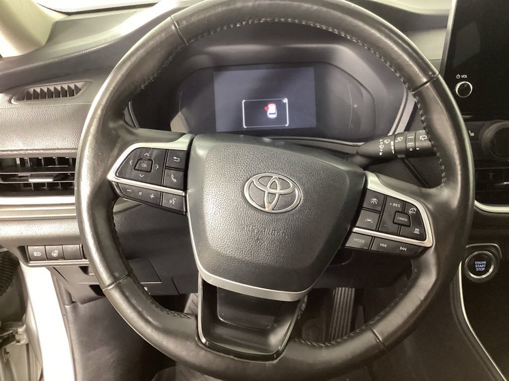 Used 2024 Toyota Grand Highlander AWD image 16