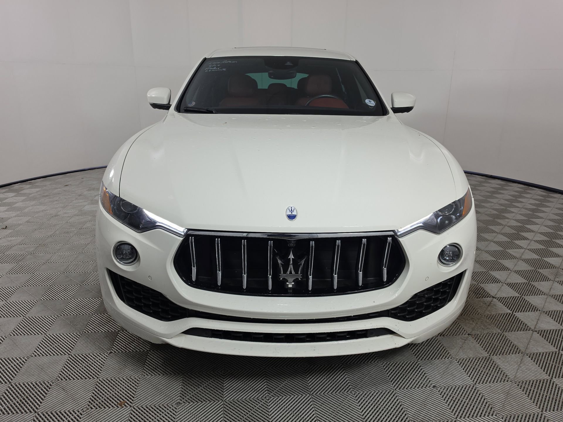 Used 2023 Maserati Levante GT AWD/4WD image 2