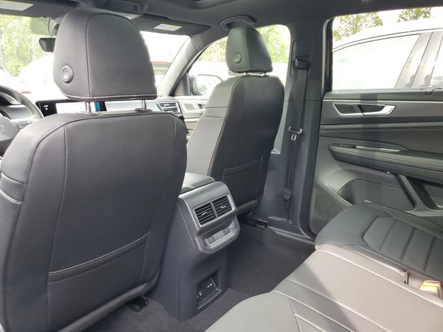 New 2026 Volkswagen Atlas Cross Sport SEL R-Line AWD/4WD image 11