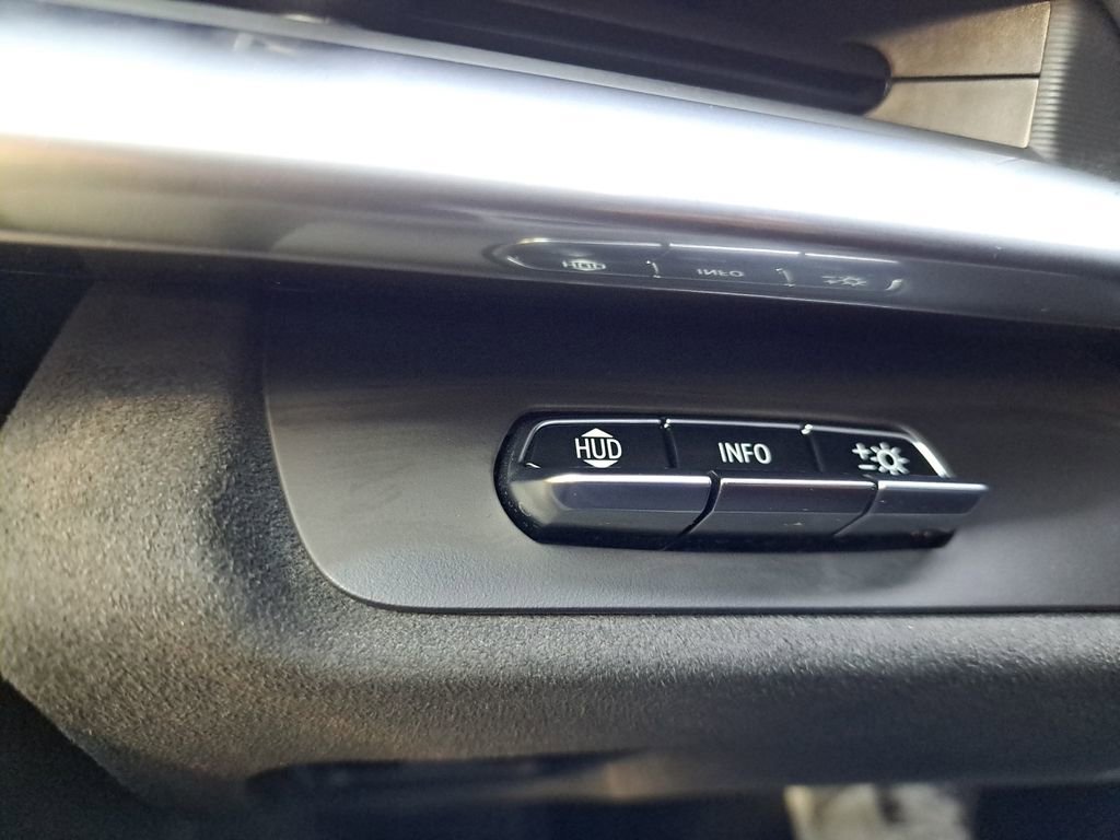 Used 2023 Chevrolet Corvette Stingray Premium Conv w/ Z51 Performance Package image 23