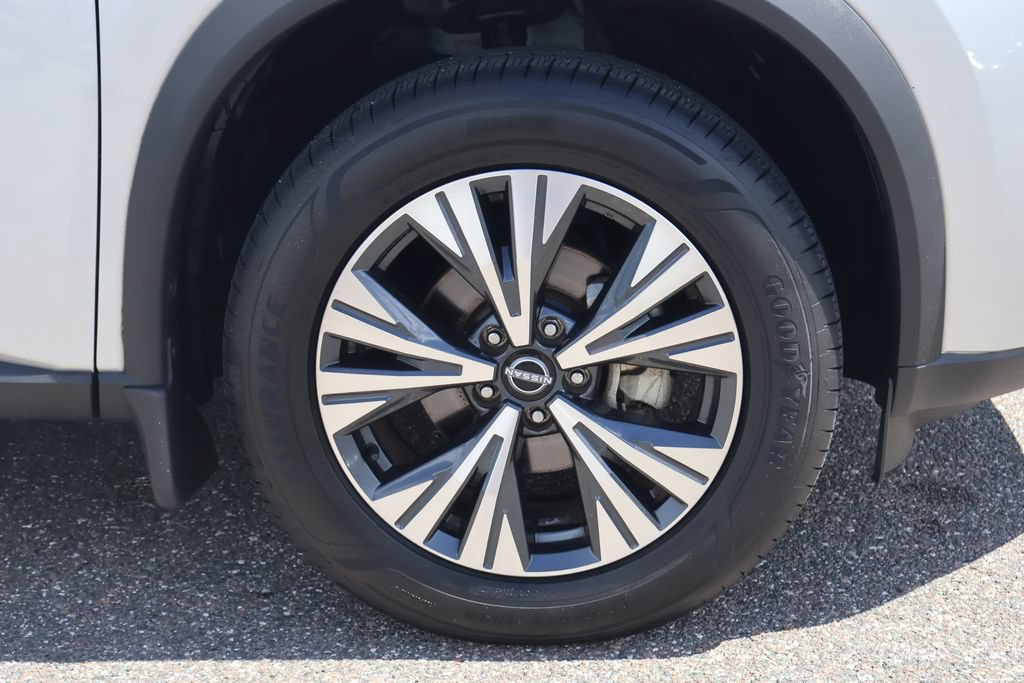 Used 2022 Nissan Rogue SV FWD image 10
